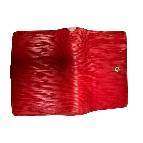 Louis Vuitton Red Epi Agenda - Picture 8 of 16